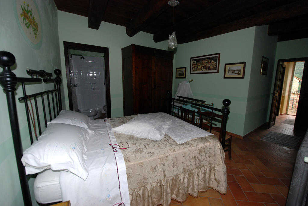 Residenza Di Paese Castello Del Poggio Hotel Ferentillo Room photo