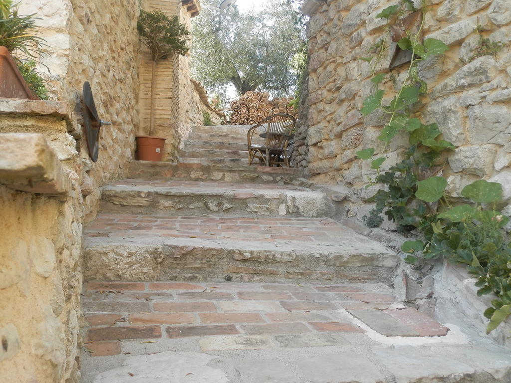 Residenza Di Paese Castello Del Poggio Hotel Ferentillo Exterior photo