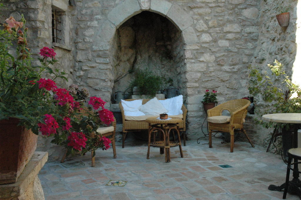 Residenza Di Paese Castello Del Poggio Hotel Ferentillo Exterior photo
